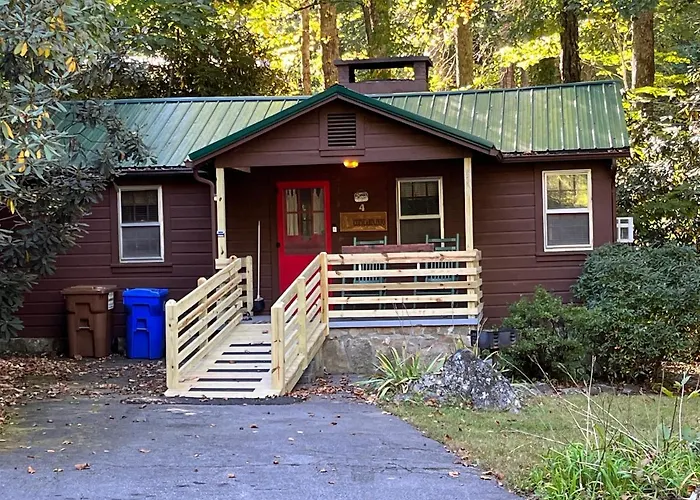 Cozy Cabin Pet Friendly Ada Compatible
